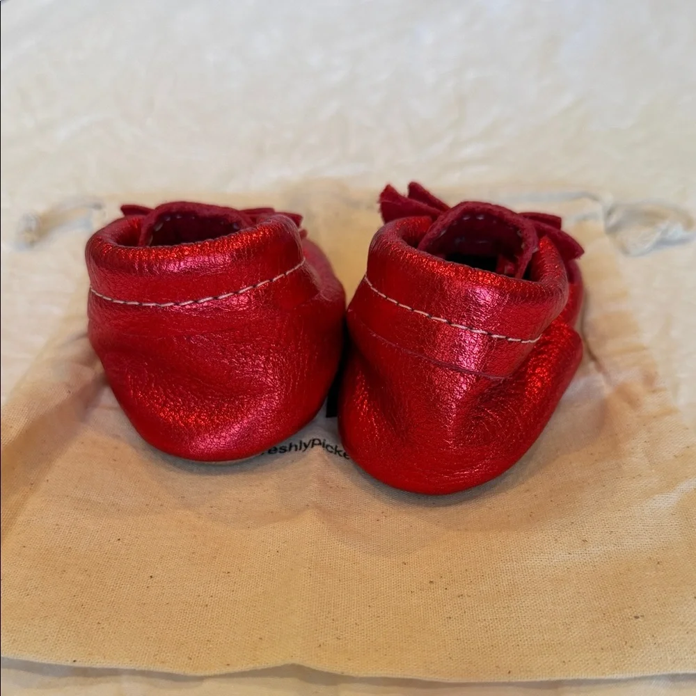 EUC Freshly Picked Shiny Red Bow Moccasins